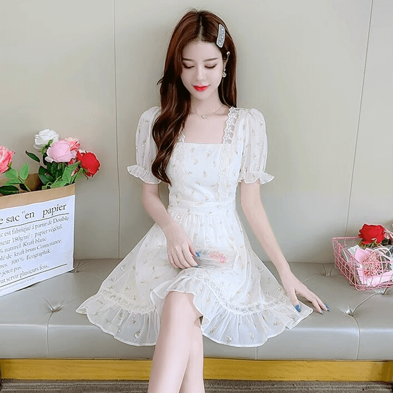 Pirkadan（pierre cardin）Chiffon floral dress for women's summer wear2023New year's small stature first love short skirt, elegant waist cinching fairy skirt Apricot color M-95-105Catty